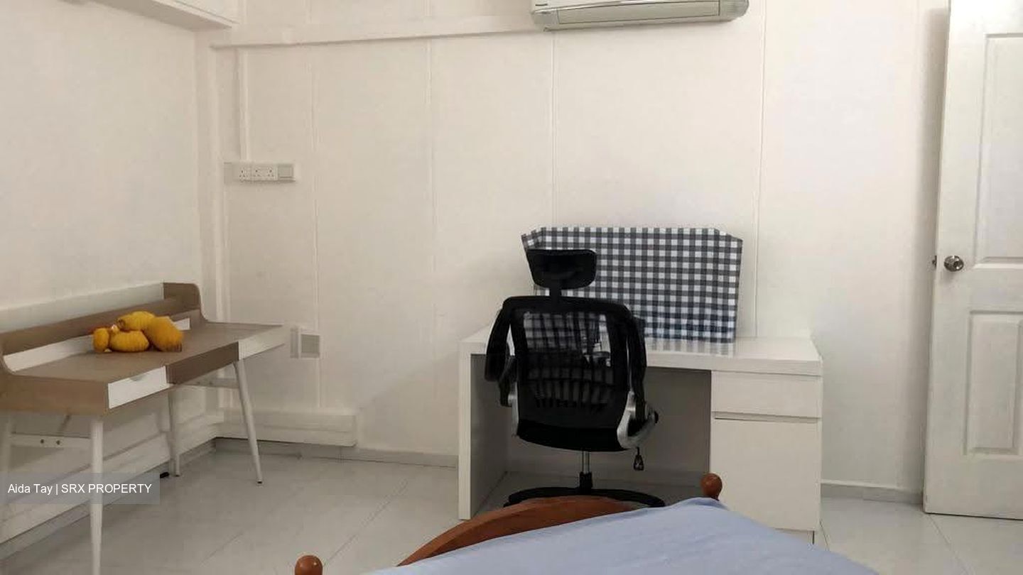 Blk 710 Jurong West Street 71 (Jurong West), HDB Executive #637729391